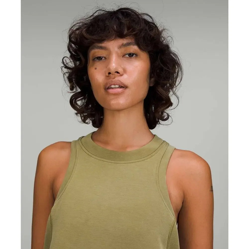 LULULEMON Softstreme Back In Action Dress Size 8 Bronze Green - Picture 2 of 8